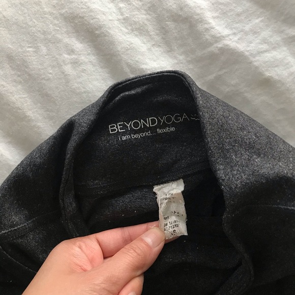 Beyond Yoga Heather Gray Rhythm Leggings XS - Picture 3 of 4